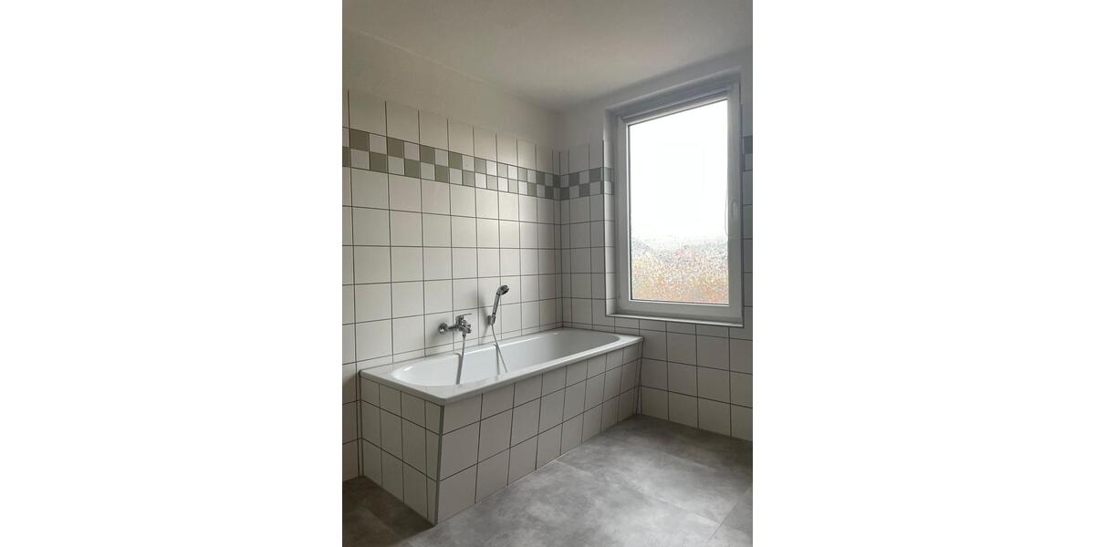 Dachgeschoßwohnung Weimar - 2 Zimmer, 76 m&sup2;, 798&euro; | Angebot:26496282