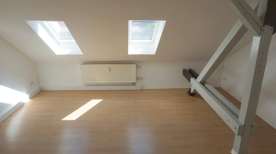 Dachgeschoßwohnung Erfurt Johannesplatz - 2 Zimmer, 58 m&sup2;, 415&euro; | Angebot:26491104