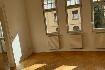 Wohnung Weimar - 4 Zimmer, 102 m&sup2;, 1.200&euro; | Angebot:25991215