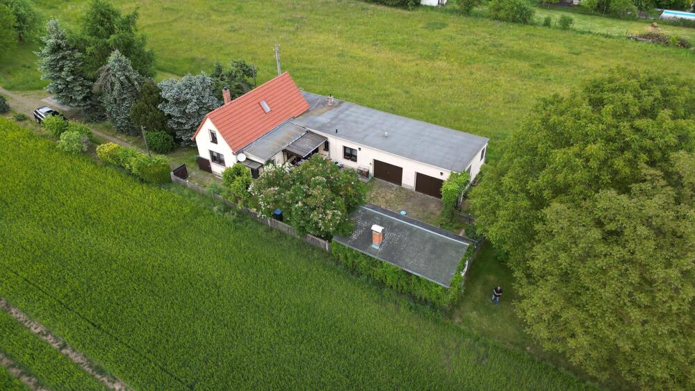 Einfamilienhaus in Alleinlage mit großem Grundstück - Einfamilienhaus Großeutersdorf | Angebot:26009999