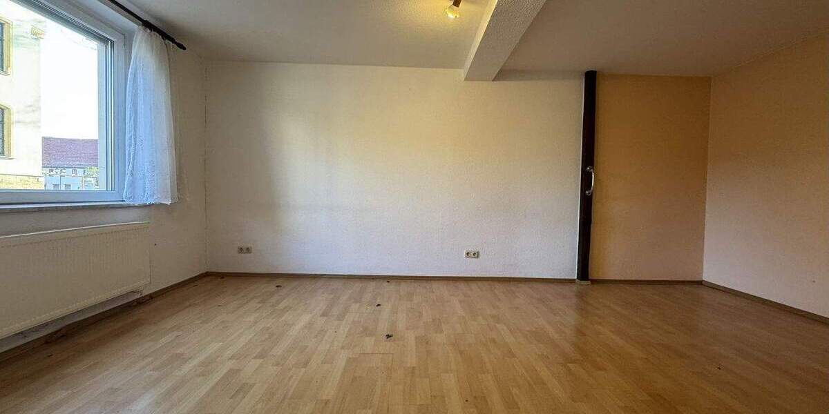 Einfamilienhaus Am Ettersberg Buttelstedt - 6 Zimmer, 220 m&sup2;, 96.900&euro; | Angebot:25743905