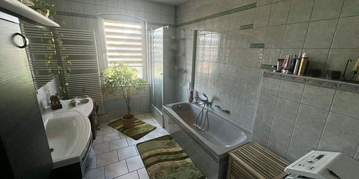 Mehrfamilienhaus, Wohnhaus Erfurt Gispersleben - 435.000&euro; | Angebot:26671826