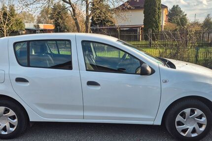 Dacia Sandero 4.600 km 10.500 &euro; Sömmerda 99610