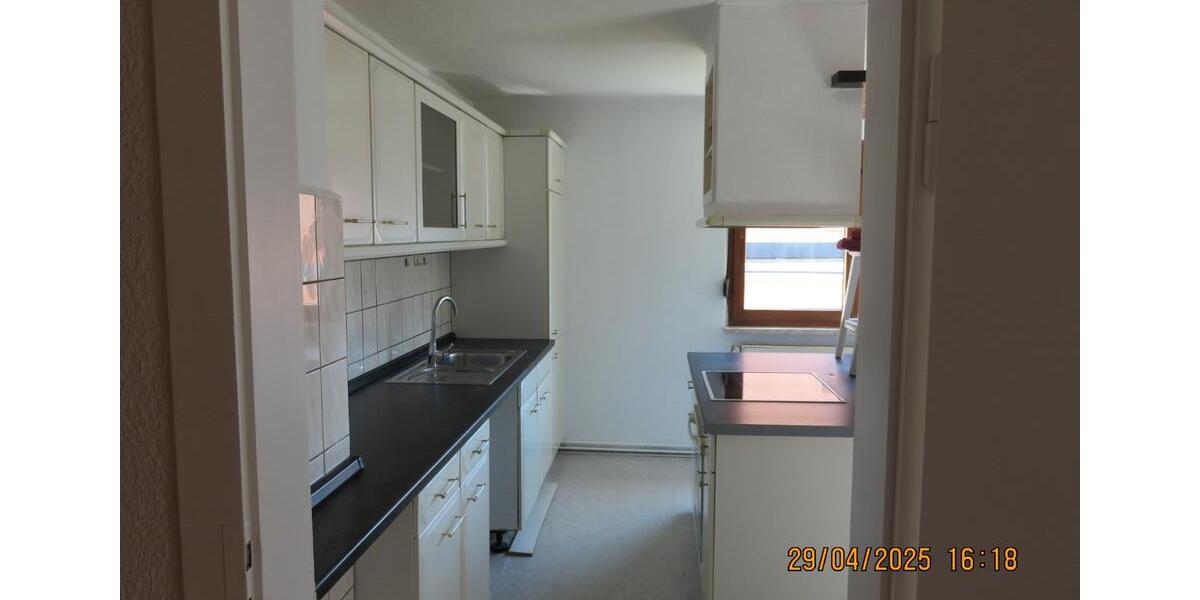 Etagenwohnung Buttstädt - 5 Zimmer, 149 m&sup2;, 670&euro; | Angebot:26645941