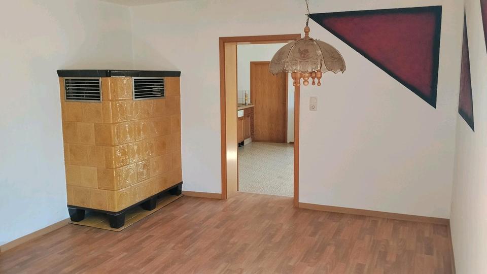 Einfamilienhaus Am Ettersberg - 7 Zimmer, 110 m&sup2;, 140.000&euro; | Angebot:27071067