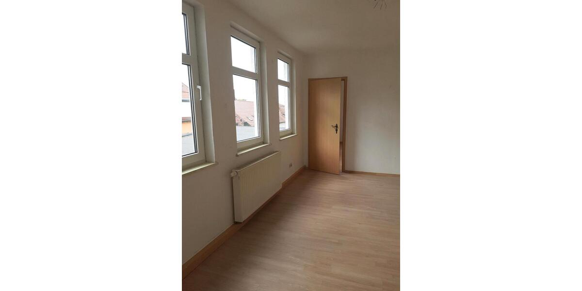 Etagenwohnung Apolda - 2 Zimmer, 42 m&sup2;, 250&euro; | Angebot:26619139