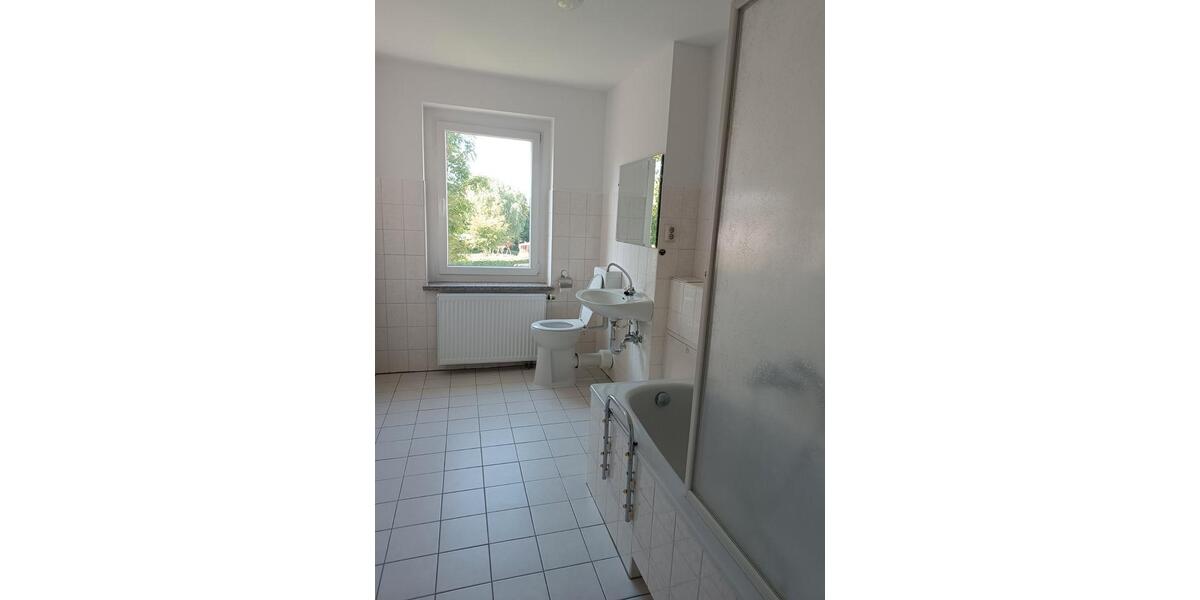 Etagenwohnung Kahla - 2 Zimmer, 55 m&sup2;, 98.000&euro; | Angebot:26983764