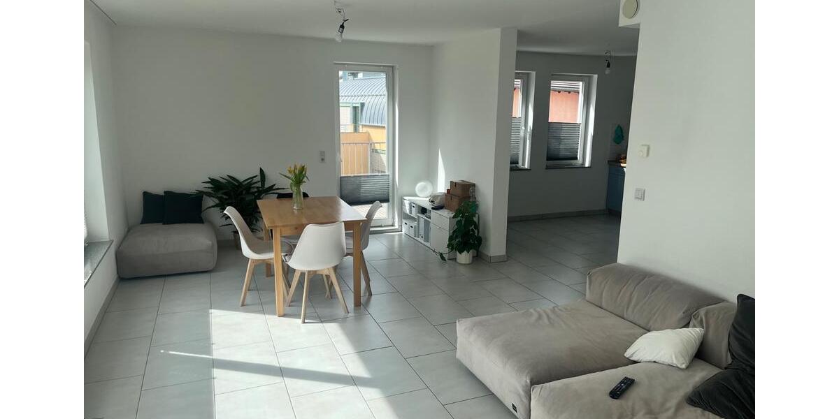 Etagenwohnung Weimar Ehringsdorf - 3 Zimmer, 80 m&sup2;, 900&euro; | Angebot:26427797