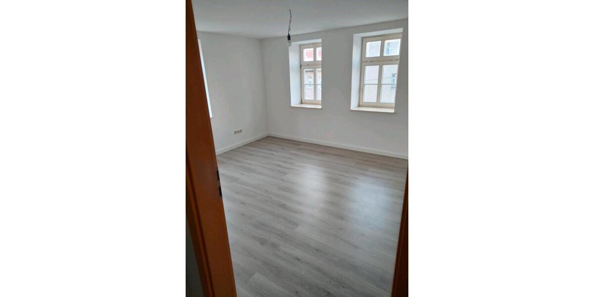 Dachgeschoßwohnung Buttstädt - 3 Zimmer, 75 m&sup2;, 750&euro; | Angebot:26003030