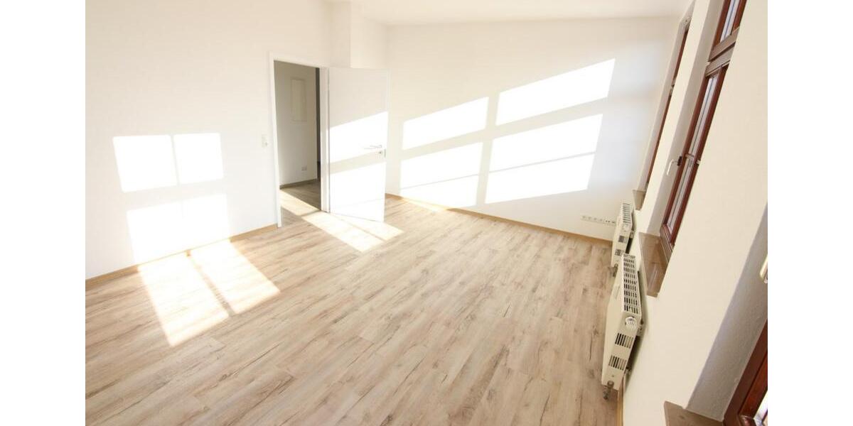 Etagenwohnung Apolda - 3 Zimmer, 96 m&sup2;, 625&euro; | Angebot:23555115