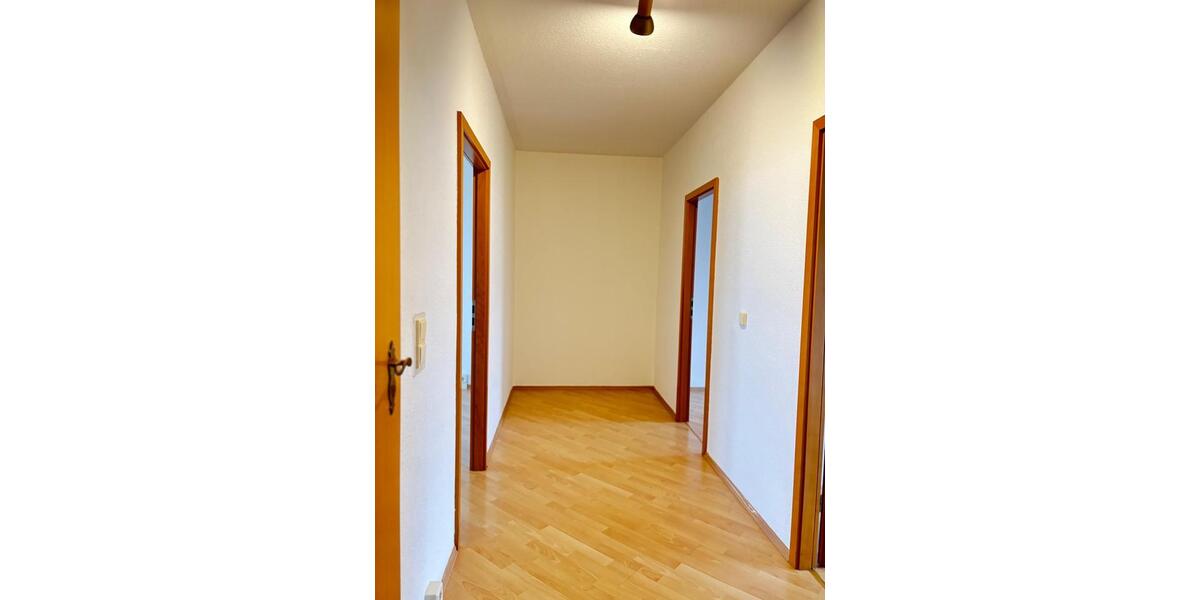 Dachgeschoßwohnung Jena Lobeda-Altstadt - 3 Zimmer, 73 m&sup2;, 780&euro; | Angebot:25055355