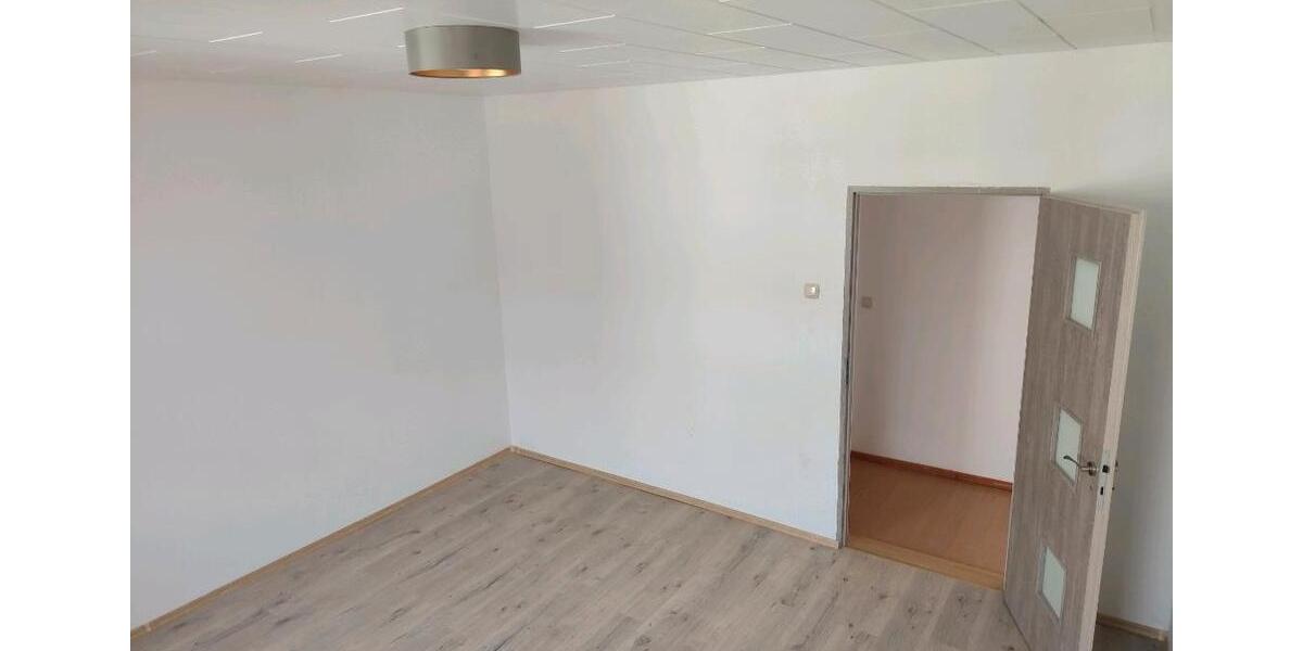 Maisonettenwohnung Apolda - 4 Zimmer, 90 m&sup2;, 620&euro; | Angebot:25271202