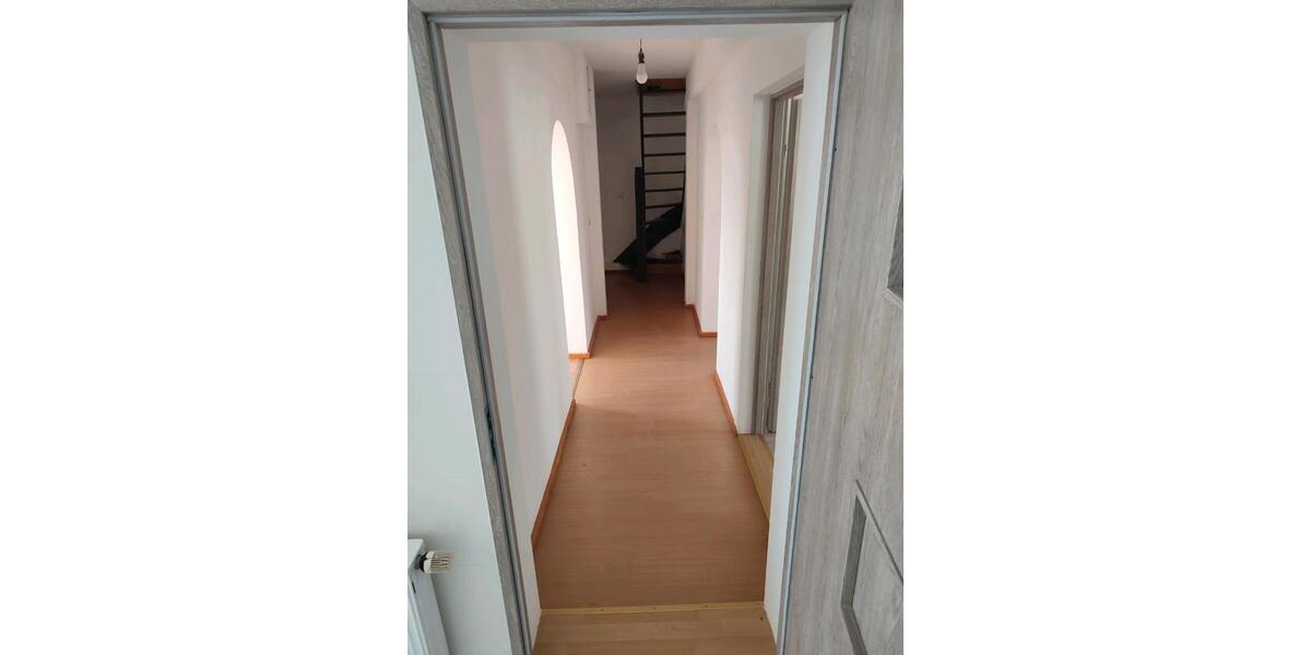 Maisonettenwohnung Apolda - 4 Zimmer, 90 m&sup2;, 620&euro; | Angebot:25271202