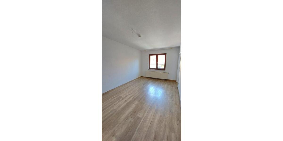 Etagenwohnung Rudolstadt - 2 Zimmer, 67 m&sup2;, 603&euro; | Angebot:26632754