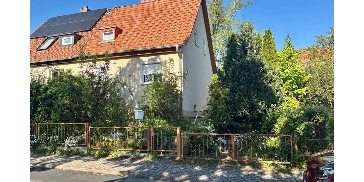 Doppelhaushälfte Weimar Parkvorstadt - 4 Zimmer, 90 m&sup2;, 195.000&euro; | Angebot:26015997
