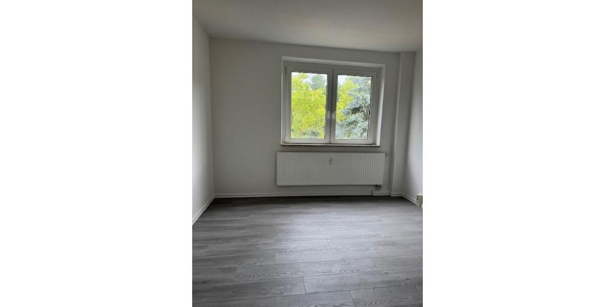 Etagenwohnung Blankenhain - 3 Zimmer, 52 m&sup2;, 285&euro; | Angebot:23778682