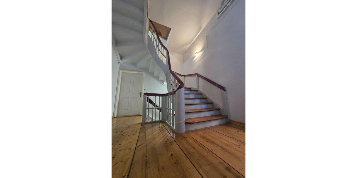 Etagenwohnung Erfurt - 2 Zimmer, 129 m&sup2;, 1.490&euro; | Angebot:24750428