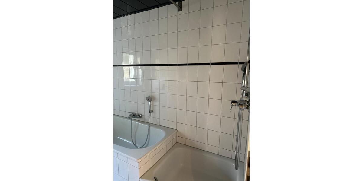 Erdgeschoßwohnung Weimar Ehringsdorf - 3.5 Zimmer, 96 m&sup2;, 1.050&euro; | Angebot:26384646