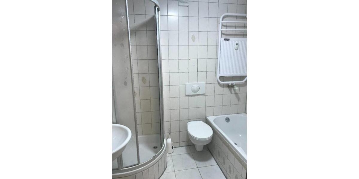 Etagenwohnung Kahla - 3 Zimmer, 66 m&sup2;, 450&euro; | Angebot:25407540