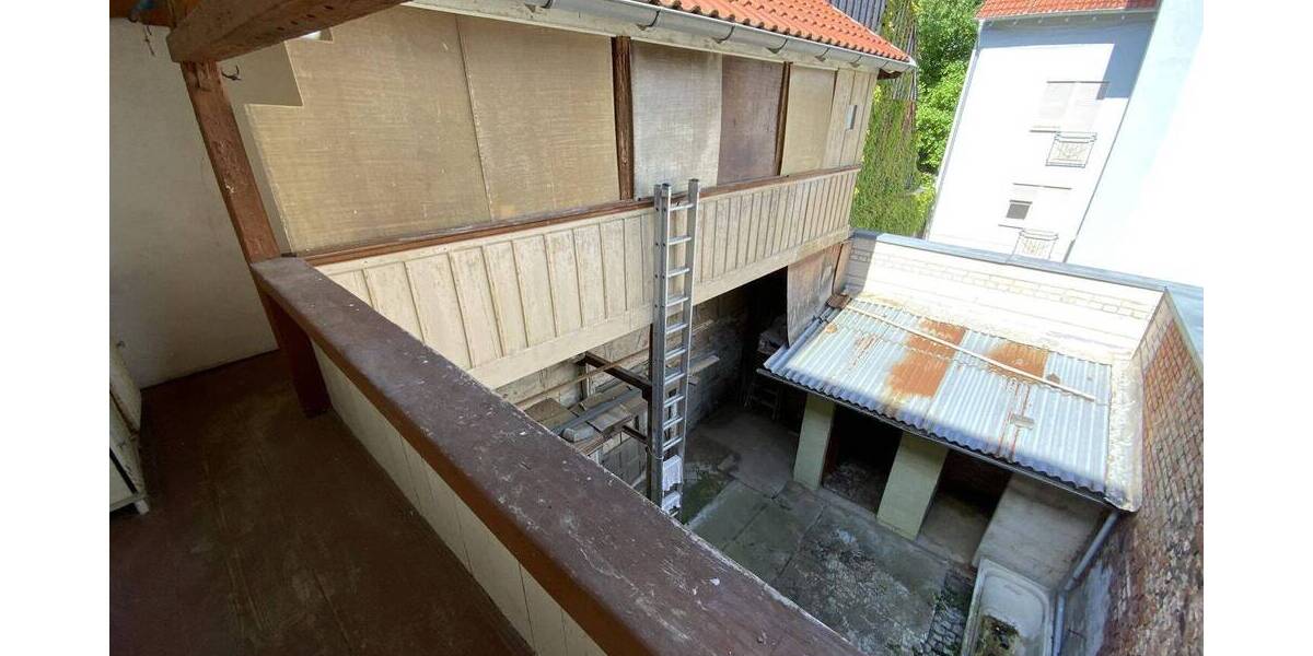 Einfamilienhaus Bad Sulza - 7 Zimmer, 150 m&sup2;, 85.000&euro; | Angebot:25676935