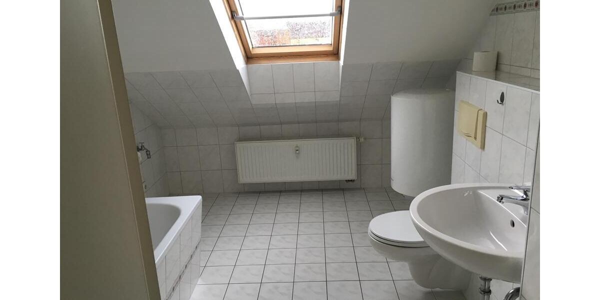 Dachgeschoßwohnung Weimar - 2 Zimmer, 53 m&sup2;, 830&euro; | Angebot:26384242