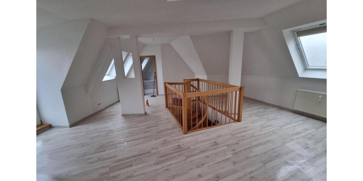 Maisonettenwohnung Erfurt - 2 Zimmer, 89 m&sup2;, 990&euro; | Angebot:25168949