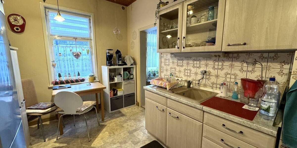 Mehrfamilienhaus, Wohnhaus Rudolstadt Zentrum - 7 Zimmer, 180 m&sup2;, 165.000&euro; | Angebot:25676529