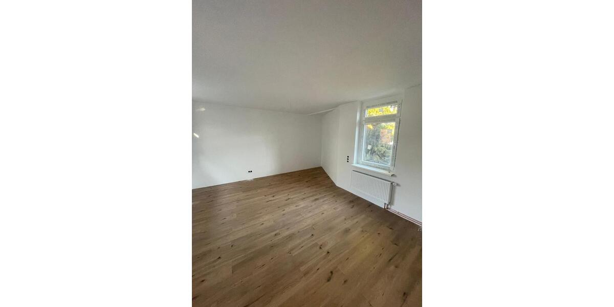 Etagenwohnung Apolda - 1 Zimmer, 65 m&sup2;, 480&euro; | Angebot:25805242