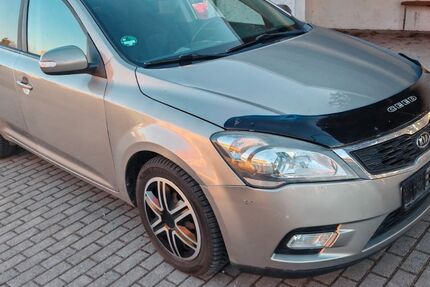 Kia ceed Sportswagon 249.700 km 1.990 &euro; Umpferstedt 99441