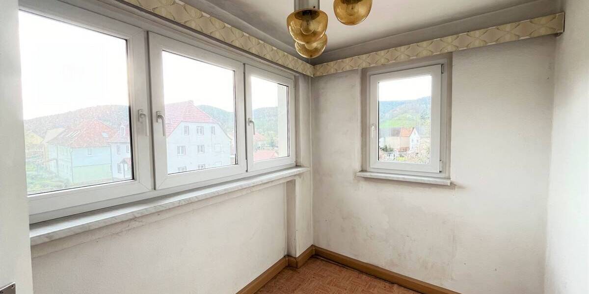 Einfamilienhaus Uhlstädt-Kirchhasel Uhlstädt - 6 Zimmer, 187 m&sup2;, 75.000&euro; | Angebot:25773115