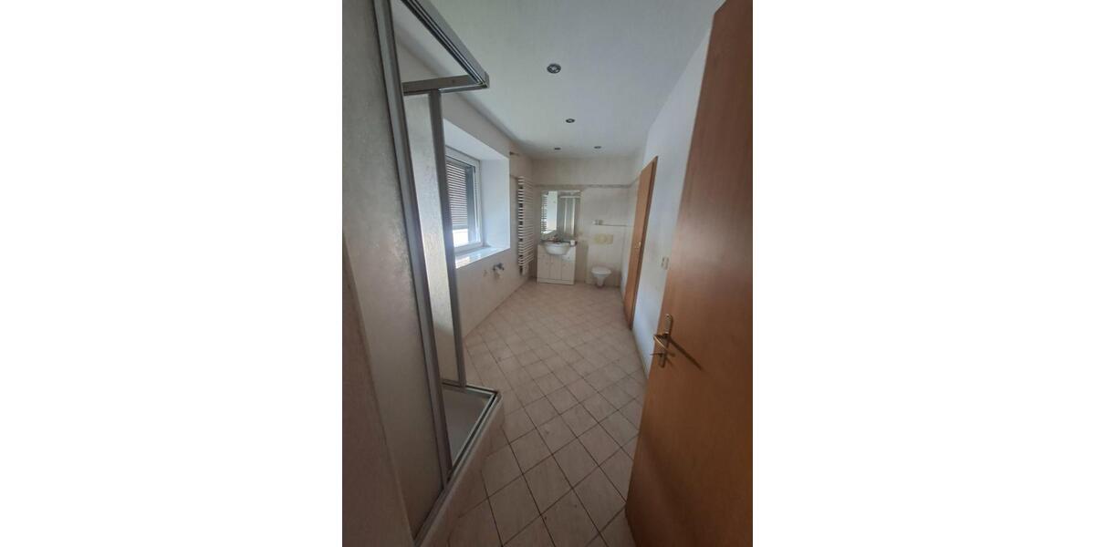 Mehrfamilienhaus, Wohnhaus Buttstädt - 11 Zimmer, 200 m&sup2;, 87.500&euro; | Angebot:26039272