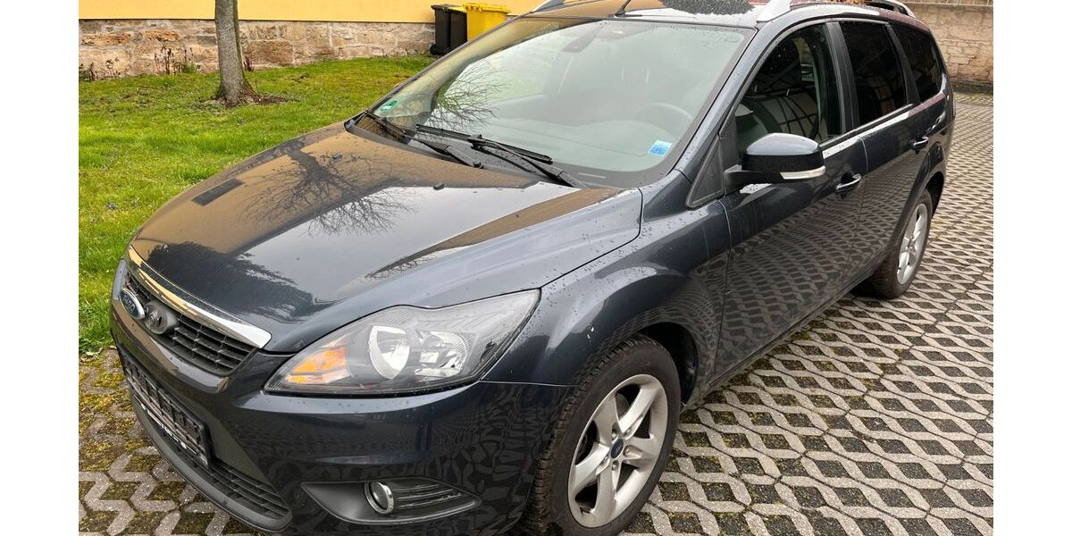 Ford Focus 102.000 km 3.000 &euro; Dorndorf/Steudnitz 07774