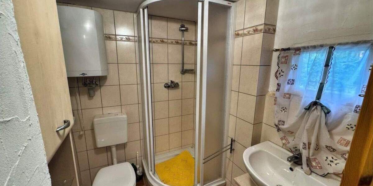 Mehrfamilienhaus, Wohnhaus Erfurt Möbisburg-Rhoda - 1 Zimmer, 23 m&sup2;, 29.000&euro; | Angebot:25779409