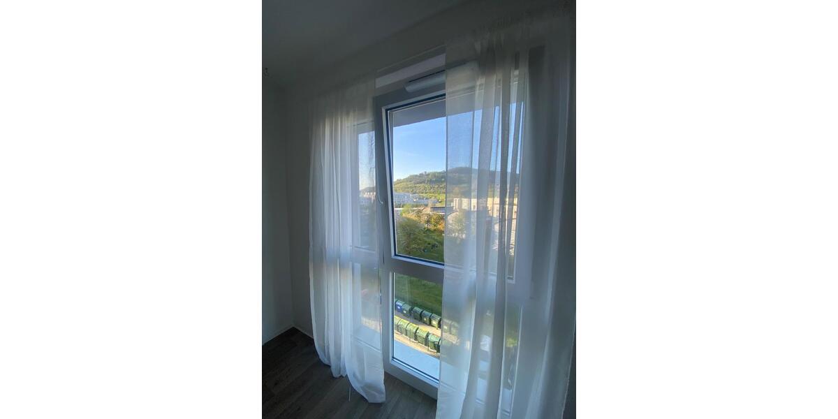 Etagenwohnung Jena Lobeda-Altstadt - 1 Zimmer, 24 m&sup2;, 140&euro; | Angebot:26384240