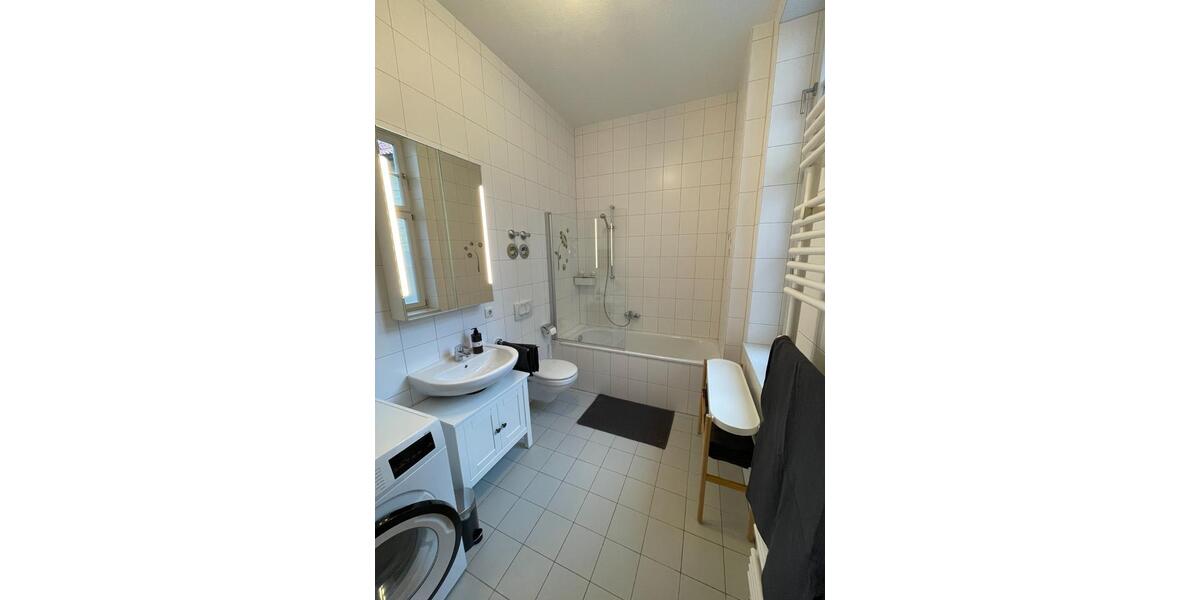 Hochparterre Erfurt - 1 Zimmer, 30 m&sup2;, 560&euro; | Angebot:25402783