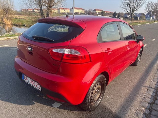 Kia Rio 139.000 km 3.990 &euro; Erfurt 99099