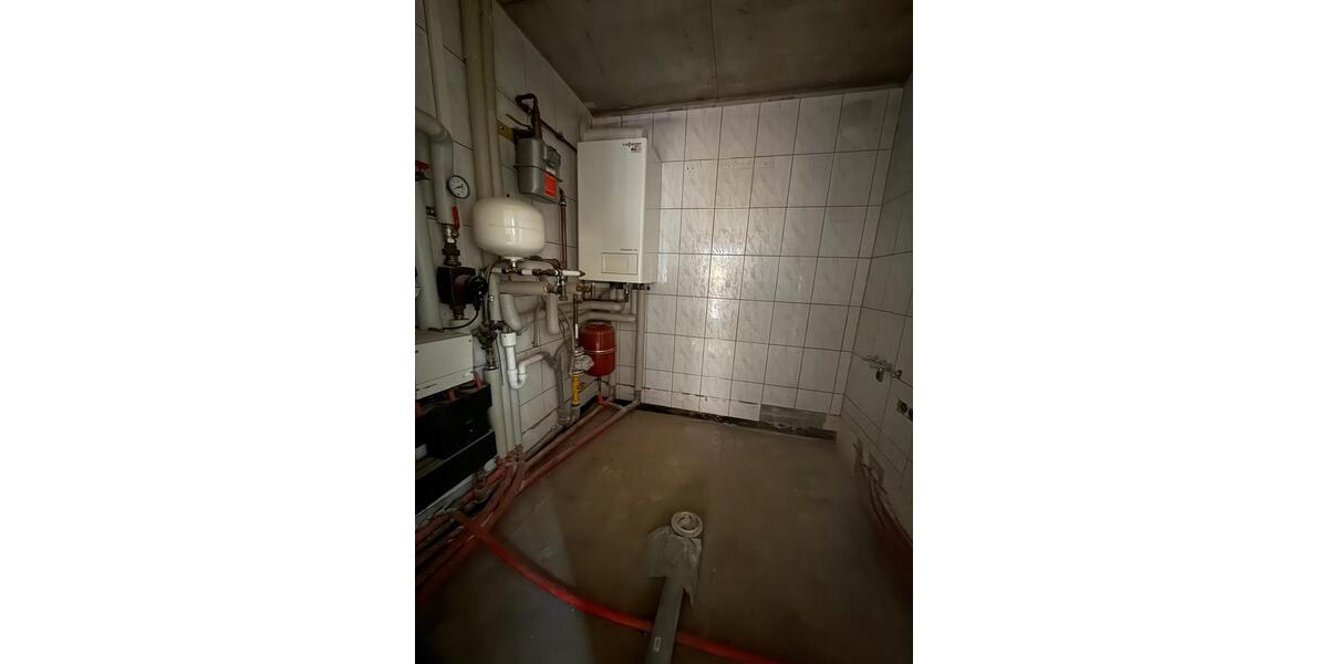 Einfamilienhaus Am Ettersberg - 6 Zimmer, 180 m&sup2;, 135.000&euro; | Angebot:23810796