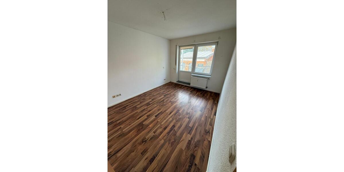Etagenwohnung Apolda - 3 Zimmer, 78 m&sup2;, 750&euro; | Angebot:25561206
