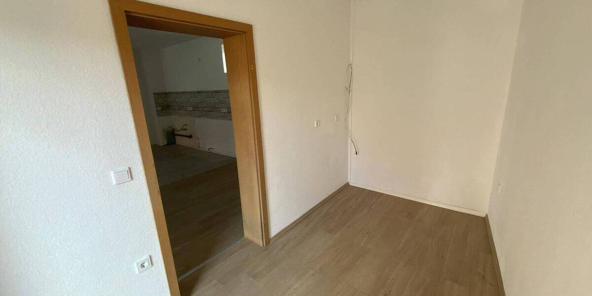 Einfamilienhaus Buttstädt - 4 Zimmer, 264 m&sup2;, 259.000&euro; | Angebot:25815816