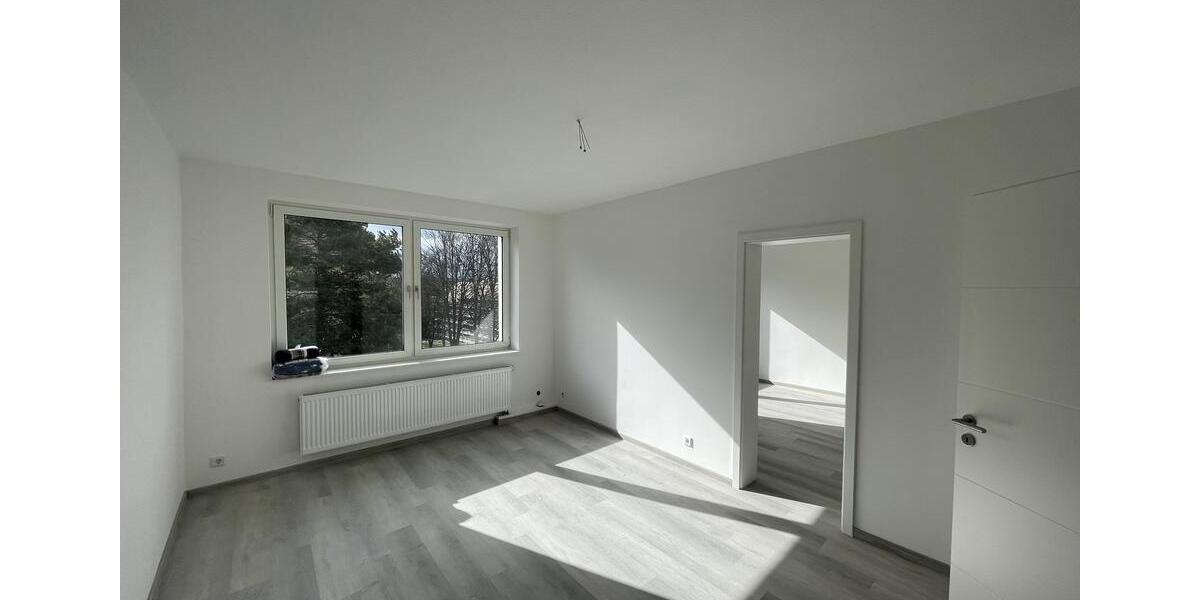 Etagenwohnung Apolda - 2 Zimmer, 47 m&sup2;, 450&euro; | Angebot:26026072