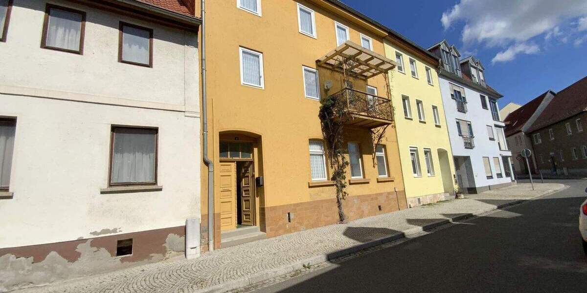 Einfamilienhaus Bad Sulza - 7 Zimmer, 150 m&sup2;, 85.000&euro; | Angebot:25676935