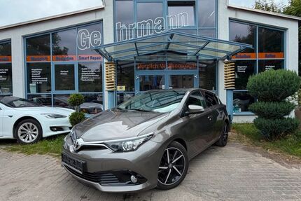 Toyota Auris 98.700 km 9.999 &euro; Rudolstadt 07407