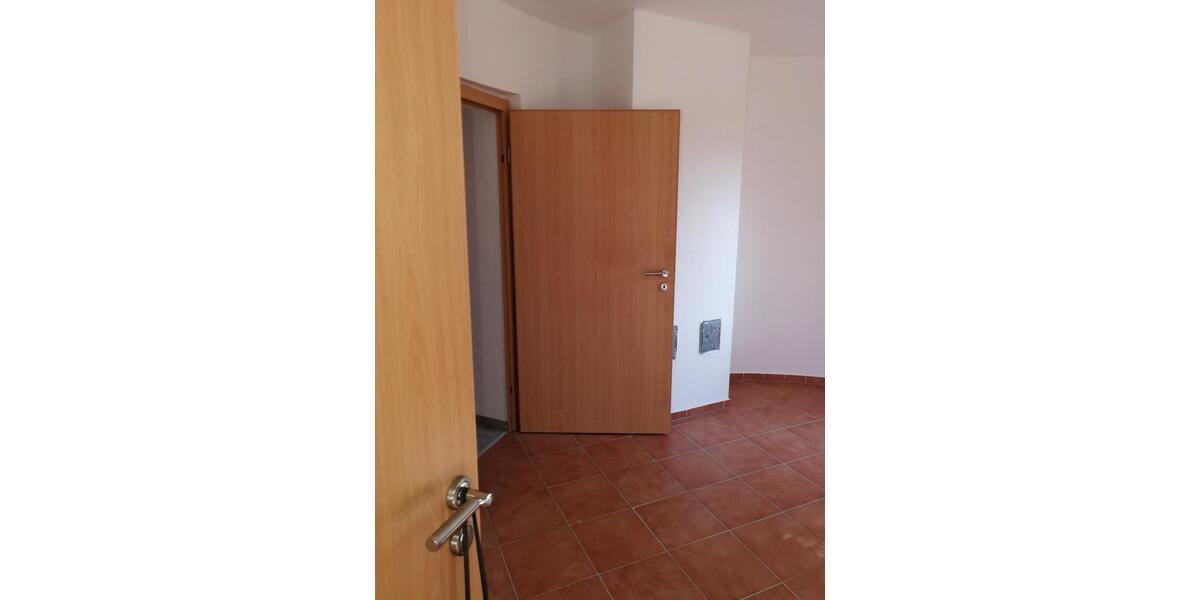 Etagenwohnung Blankenhain - 2 Zimmer, 85 m&sup2;, 710&euro; | Angebot:24658867