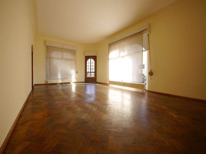 Gewerbeobjekt Weimar Nordvorstadt - 5 Zimmer, 155 m&sup2;, 935&euro; | Angebot:25797699