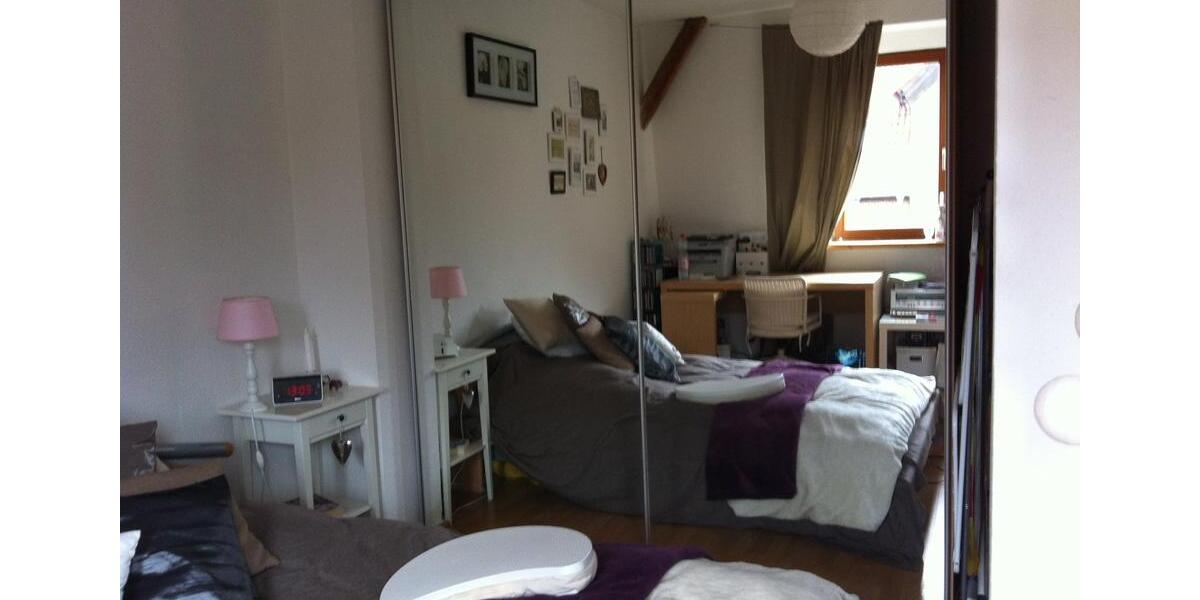 Dachgeschoßwohnung Weimar - 1 Zimmer, 35 m&sup2;, 360&euro; | Angebot:26386569