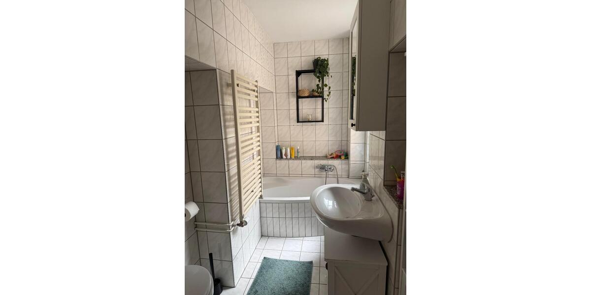 Etagenwohnung Rudolstadt - 4 Zimmer, 114 m&sup2;, 930&euro; | Angebot:26677944