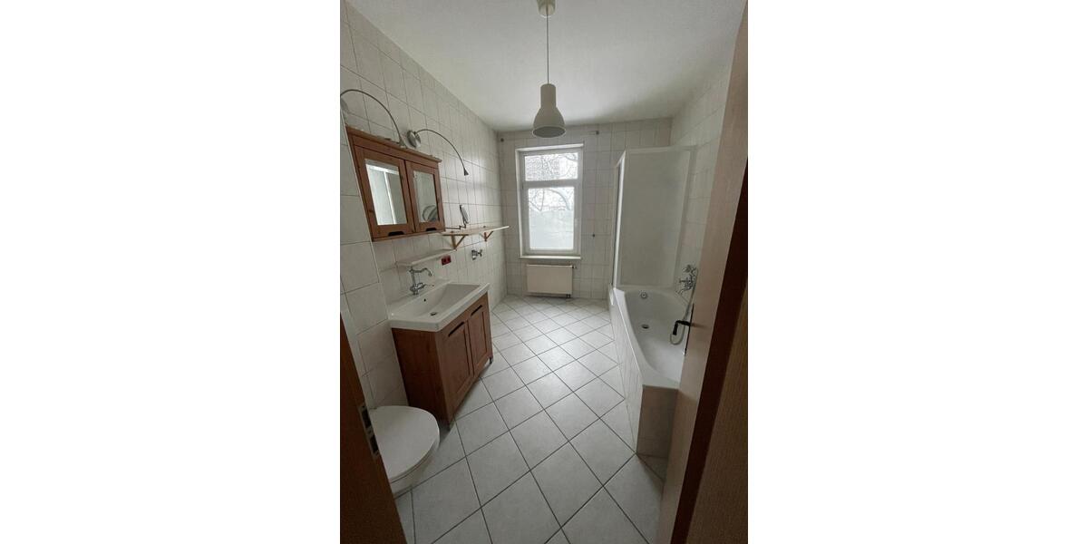 Etagenwohnung Erfurt - 3 Zimmer, 99 m&sup2;, 950&euro; | Angebot:25831916