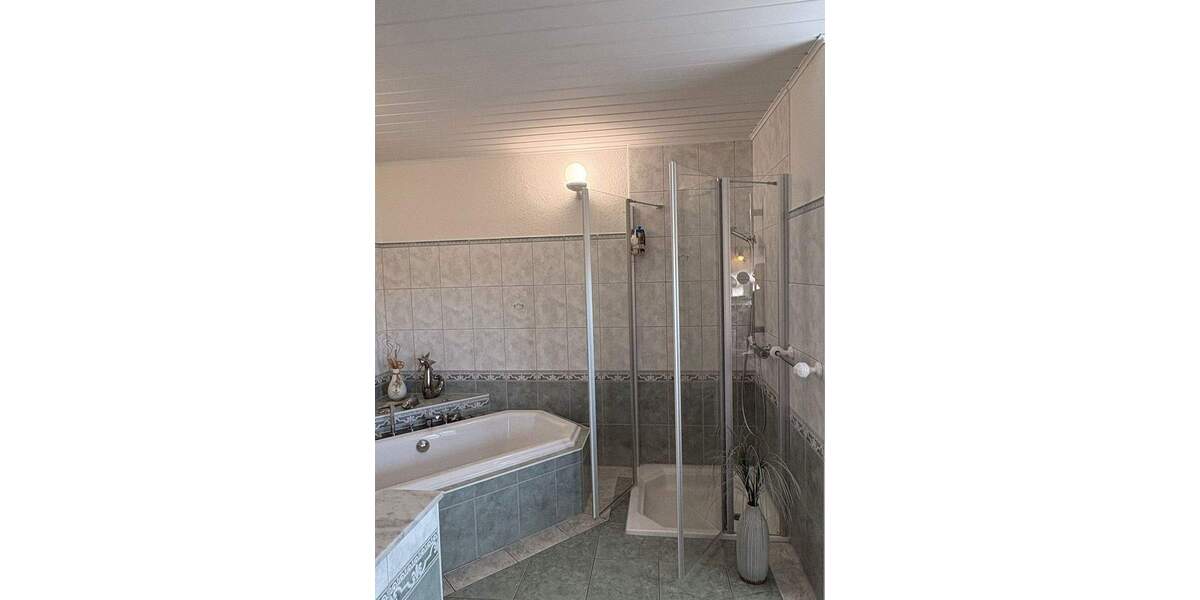 Einfamilienhaus Buttstädt - 7 Zimmer, 217 m&sup2;, 449.500&euro; | Angebot:25770877