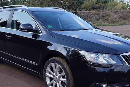 Skoda Superb 163.000 km 10.900 &euro; Großschwabhausen 99441