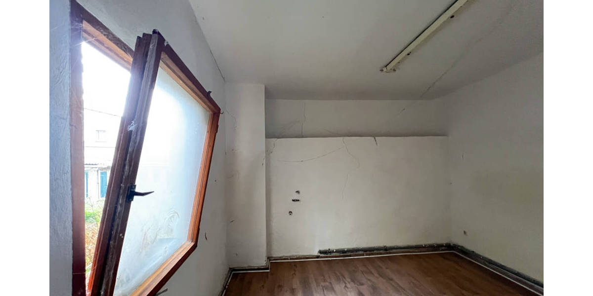 Mehrfamilienhaus, Wohnhaus Buttstädt - 1 Zimmer, 200 m&sup2;, 85.000&euro; | Angebot:25663485